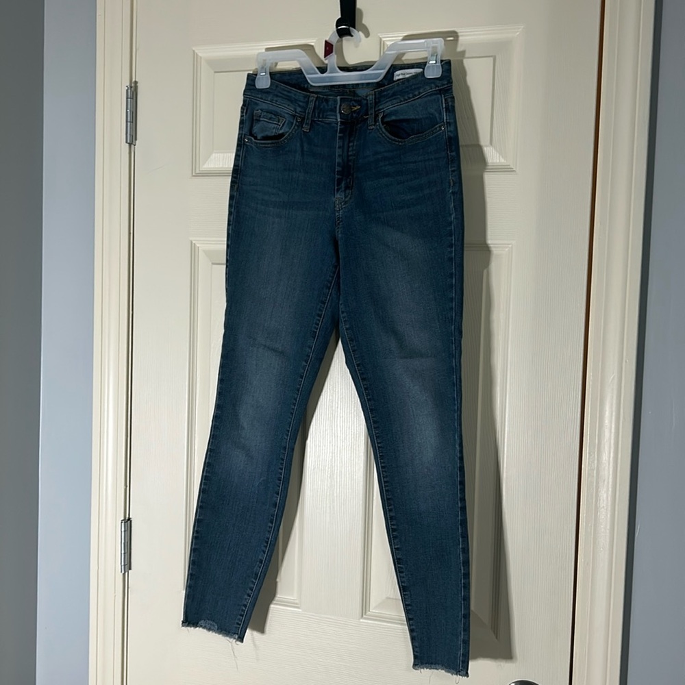 High Rise Ankle Jeans